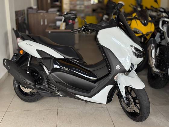 YAMAHA NMAX 160 ABS 